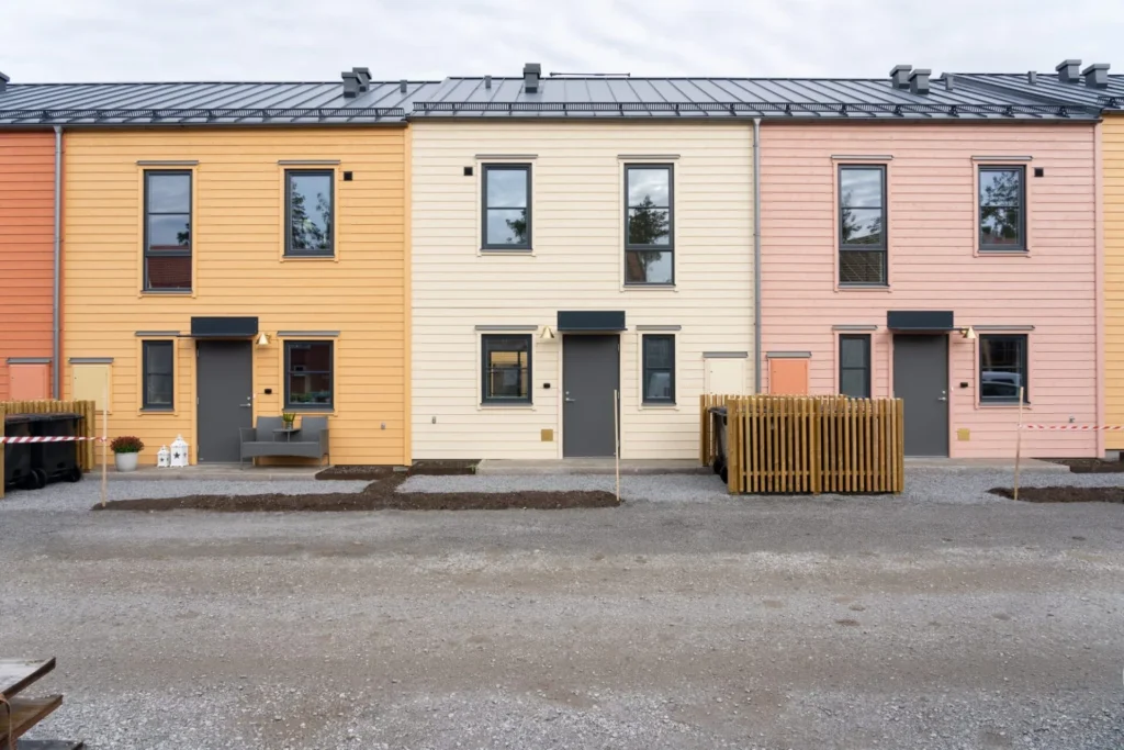 27. Installation av nya sno╠errasskydd till BRF scaled